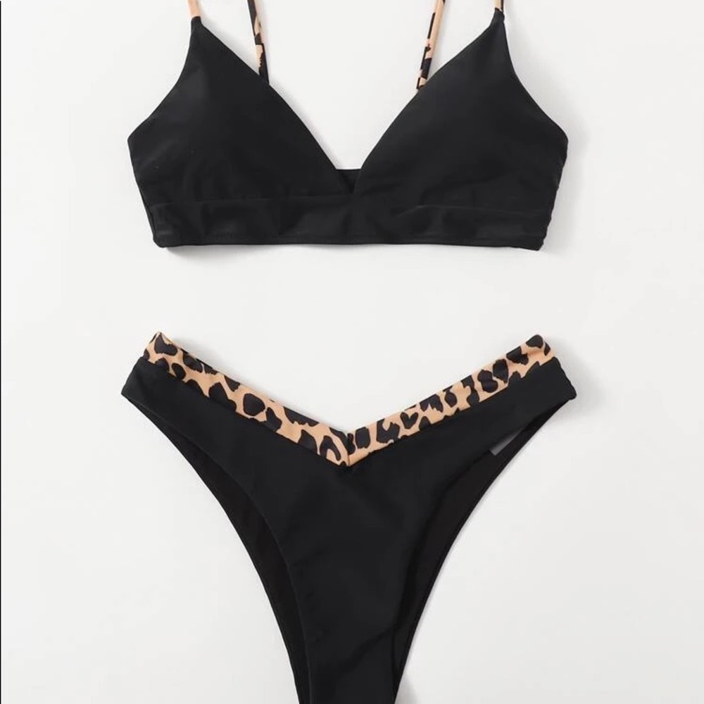 XS Contrast Leopard High Cut Bikini Swimsuit